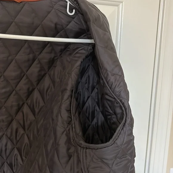 J Peterman Quilted Barn Jacket Brown Women’s M Corduroy Collar Button Front - Picture 14 of 15